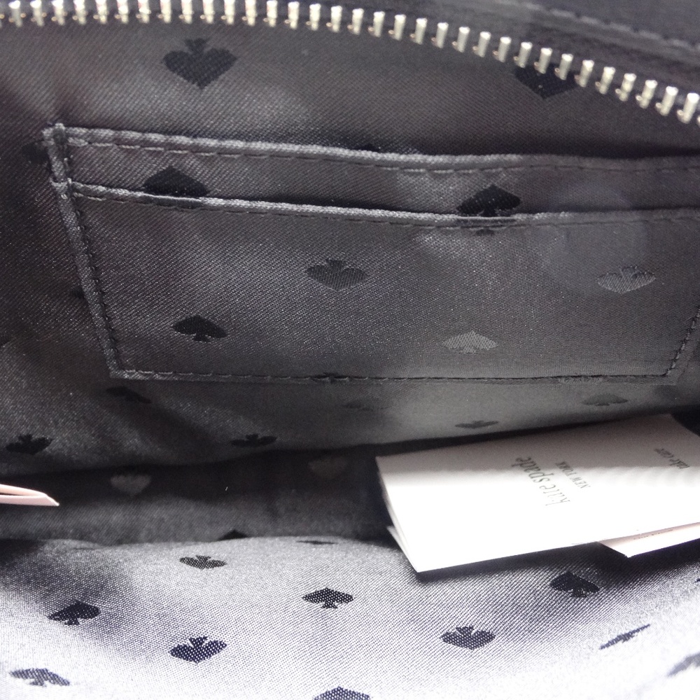 Kate spade large Kelli Pouch Wristlet New With Tag - Picture 5 of 5